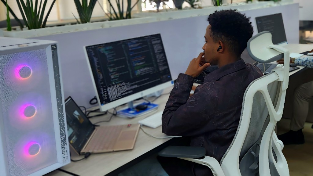 Building software at VTech
